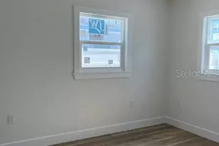 710 74th Ave N, Saint Petersburg, FL 33702 - Photo 8