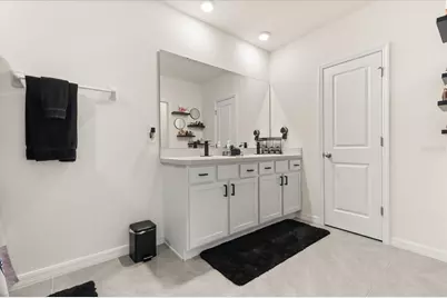 5640 Wandering Willow Drive, Wesley Chapel, FL 33545 - Photo 20