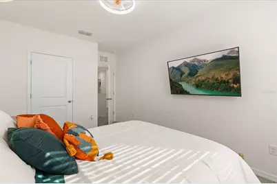 5640 Wandering Willow Drive, Wesley Chapel, FL 33545 - Photo 18