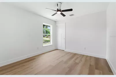 3837 44th Avenue N, Saint Petersburg, FL 33714 - Photo 18