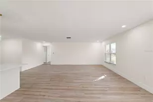 4915 Whiteoak Dr E, Lakeland, FL 33813 - Photo 8