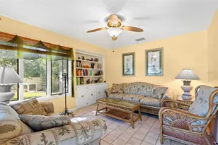 1013 Caravel Ct, Tarpon Springs, FL 34689 - Photo 12