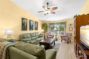 1013 Caravel Ct, Tarpon Springs, FL 34689 - Photo 4