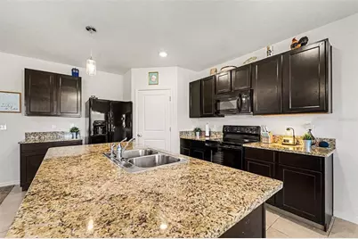 35605 Stella Vast Drive, Zephyrhills, FL 33541 - Photo 4
