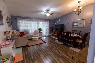 9834 87th St, Seminole, FL 33777 - Photo 2