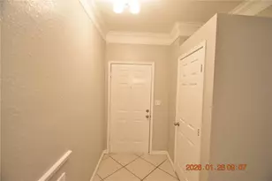 4323 Bayside Village Dr, Tampa, FL 33615 - Photo 4