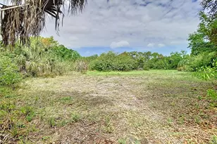 1518 27th St SE, Ruskin, FL 33570 - Photo 8