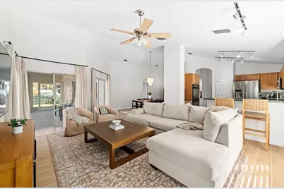 5825 Hawkwood Court, Lithia, FL 33547 - Photo 6