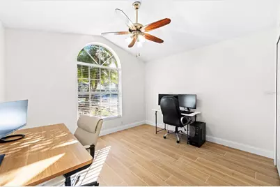 5825 Hawkwood Court, Lithia, FL 33547 - Photo 18