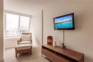 1200 E Peppertree Ln, Sarasota, FL 34242 - Photo 22