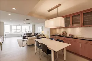 1200 E Peppertree Ln, Sarasota, FL 34242 - Photo 10