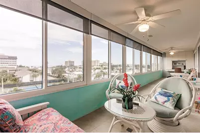 1200 E Peppertree Lane #406, Sarasota, FL 34242 - Photo 4