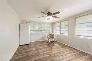 5511 10th St, Zephyrhills, FL 33542 - Photo 8