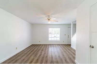 5130 Sunridge Palms Drive, Tampa, FL 33617 - Photo 2