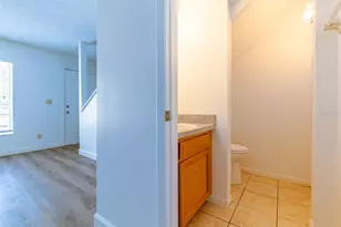 5130 Sunridge Palms Dr, Tampa, FL 33617 - Photo 4