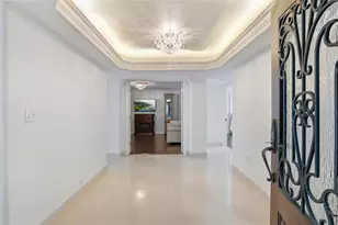 5700 Mariner St, Tampa, FL 33609 - Photo 42