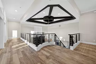8880 Commodore Dr, Seminole, FL 33776 - Photo 28