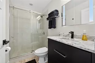 8880 Commodore Dr, Seminole, FL 33776 - Photo 34