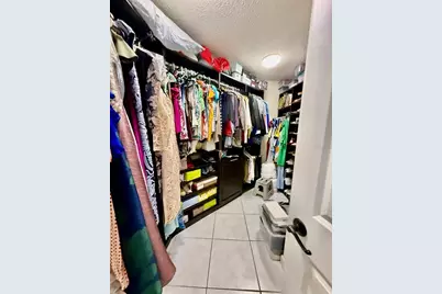 9611 Cypress Brook Road, Tampa, FL 33647 - Photo 16