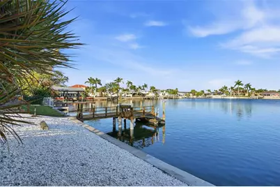 2316 S Shore Drive SE, Saint Petersburg, FL 33705 - Photo 40