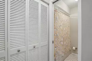 2316 S Shore Dr SE, Saint Petersburg, FL 33705 - Photo 32