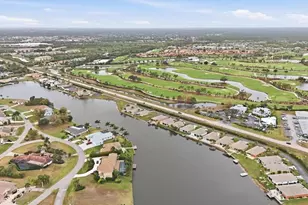 12710 SW Lakeside Dr, Lake Suzy, FL 34269 - Photo 36