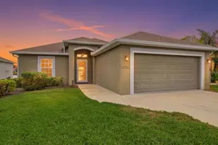 12710 SW Lakeside Dr, Lake Suzy, FL 34269 - Photo 2