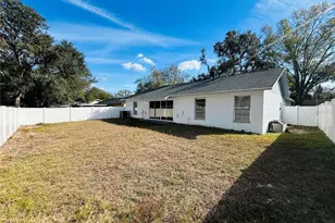 7516 S Sanibel Cir, Temple Terrace, FL 33637 - Photo 8