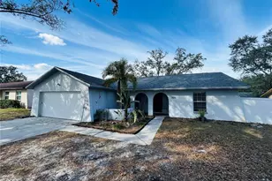 7516 S Sanibel Cir, Temple Terrace, FL 33637 - Photo 2