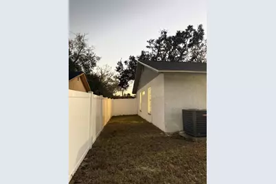 7516 S Sanibel Circle, Temple Terrace, FL 33637 - Photo 14