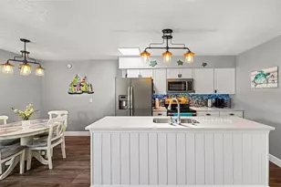 250 Rosery Rd NW, Largo, FL 33770 - Photo 14