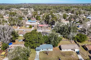27183 Thorncrest Ave, Brooksville, FL 34602 - Photo 2