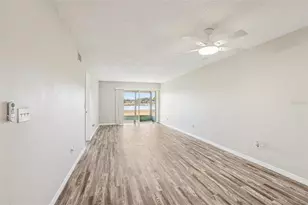 11120 Carriage Hill Dr, Port Richey, FL 34668 - Photo 10