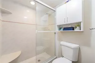 12300 Vonn Rd, Largo, FL 33774 - Photo 16