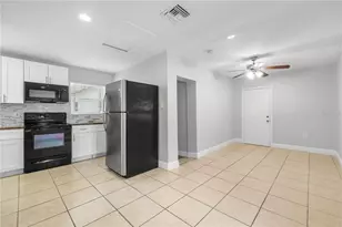 5698 38th Ave N, Saint Petersburg, FL 33710 - Photo 22