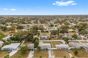 5698 38th Ave N, Saint Petersburg, FL 33710 - Photo 46