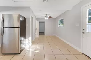 5698 38th Ave N, Saint Petersburg, FL 33710 - Photo 34