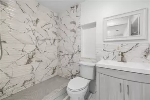 5698 38th Ave N, Saint Petersburg, FL 33710 - Photo 14