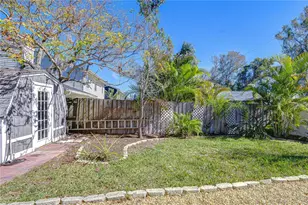 5008 Country Hills Dr, Tampa, FL 33624 - Photo 32