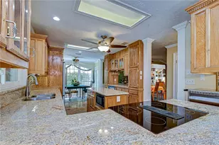 5008 Country Hills Dr, Tampa, FL 33624 - Photo 16