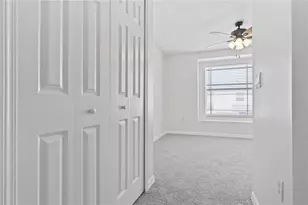 525 Glenn Cross Dr, Ruskin, FL 33570 - Photo 16