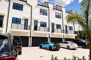 377 13th St N, Saint Petersburg, FL 33705 - Photo 24