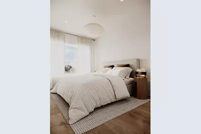 377 13th St N, Saint Petersburg, FL 33705 - Photo 10