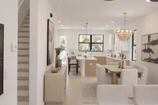 377 13th St N, Saint Petersburg, FL 33705 - Photo 10