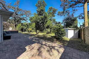 546 Norfolk St, Dunedin, FL 34698 - Photo 30