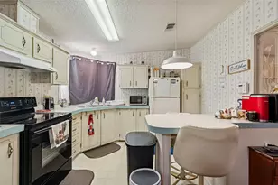 36801 Judee Dr, Zephyrhills, FL 33541 - Photo 12