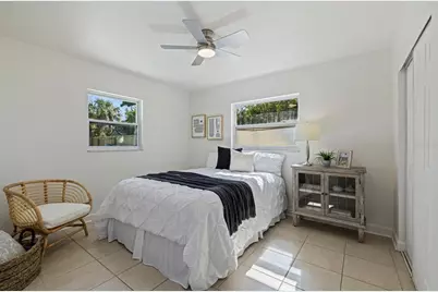 656 59th Street S, Saint Petersburg, FL 33702 - Photo 20
