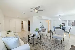 656 59th St S, Saint Petersburg, FL 33702 - Photo 8