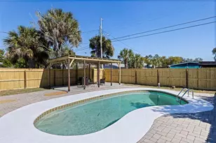 656 59th St S, Saint Petersburg, FL 33702 - Photo 24