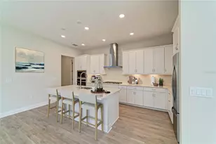 35563 Stableton Ln, Zephyrhills, FL 33541 - Photo 2